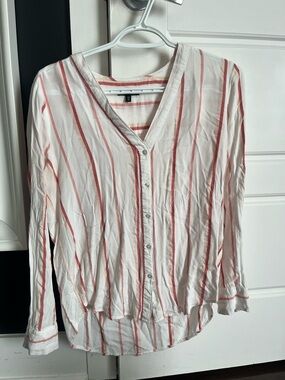 Dynamite White Button-Down Shirt with Red Stripes